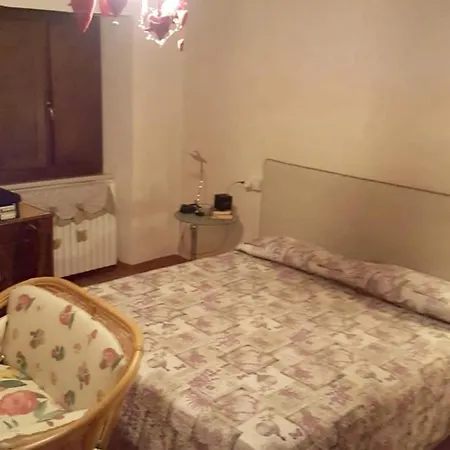 Holiday Localita Torrone Tatil Evi Cingoli
